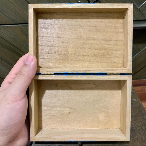 Blooming Rose Blue Wooden Box - Picture 11 of 13